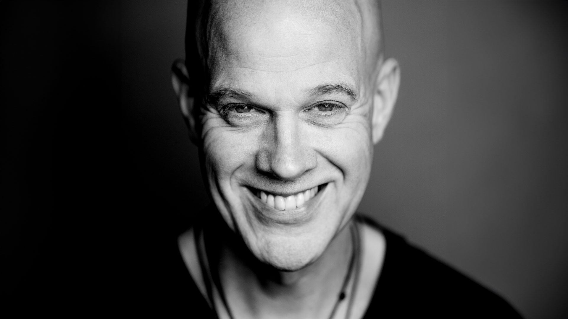 Jacob Karlzon — Kultur Hinterm Feld